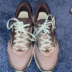 Saucony Running Sneakers